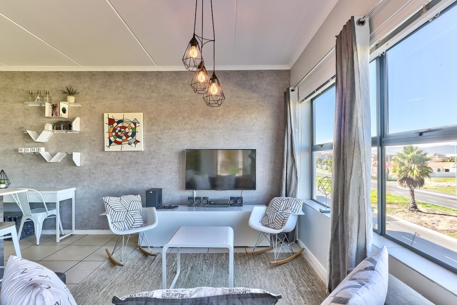 To Let 1 Bedroom Property for Rent in Sandown Western Cape